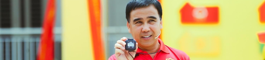 MC Quyền Linh bị tố bội tín