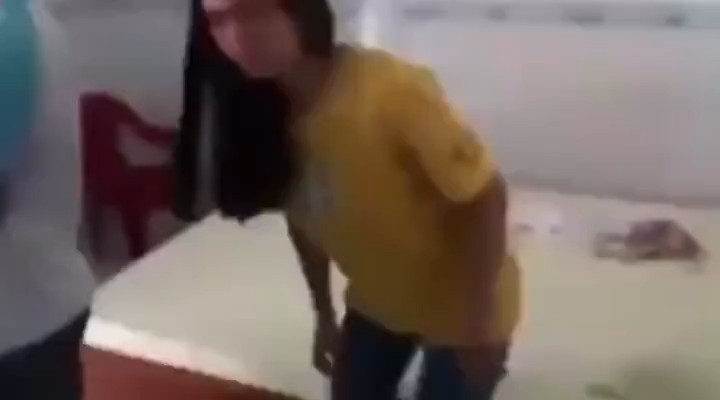 Gái xinh tự sướng trong phòng tắm - Xu hướng mới và những hệ lụy không ngờ