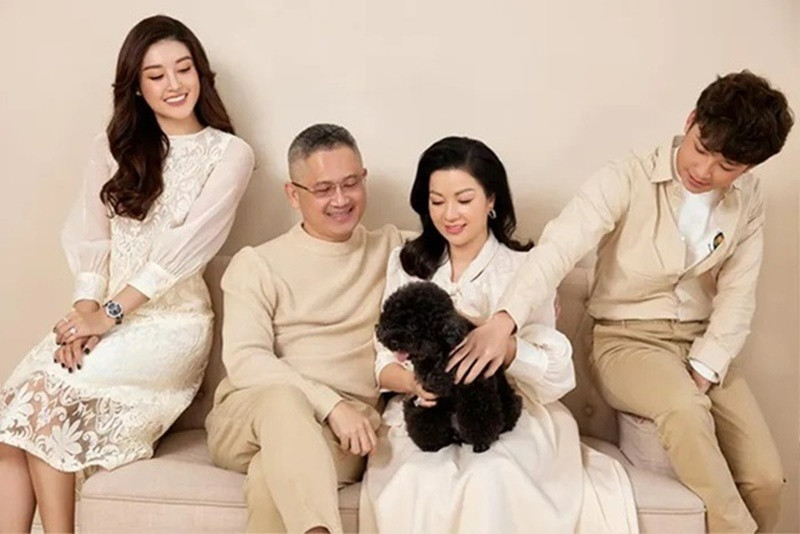 can canh ngoi biet thu trieu do sang xin cua a hau huyen my 2.jpg