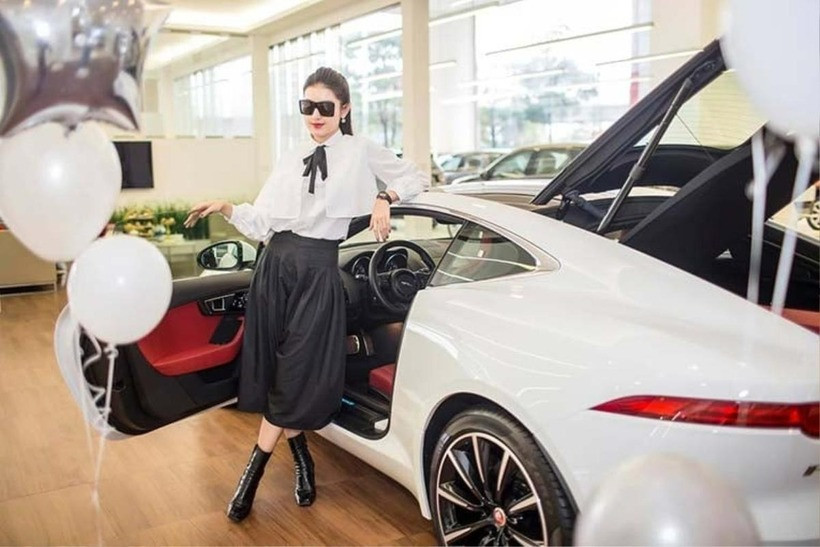 can canh ngoi biet thu trieu do sang xin cua a hau huyen my 5.jpg