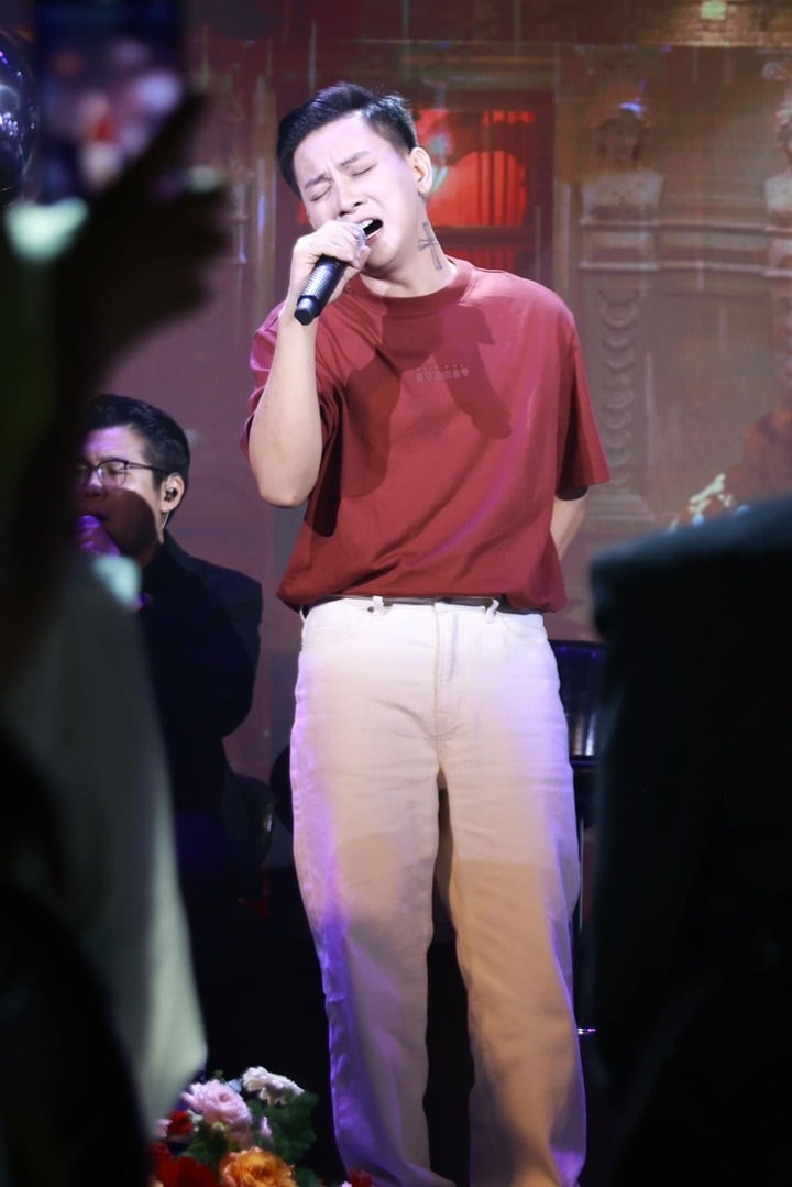 Hoài Lâm tiết lộ lý do chưa muốn đi hát trở lại vì còn nhiều suy tư.