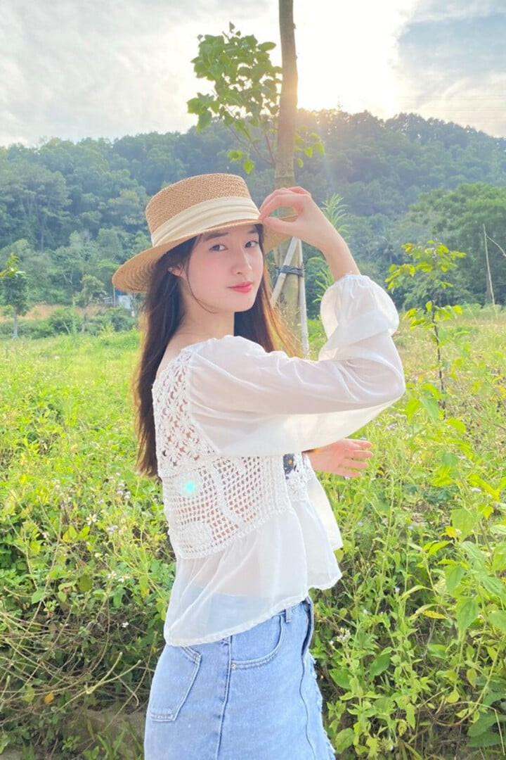 Phương Nhi cũng khẳng định vì có gia đình hỗ trợ nên cô đi thi Miss World Vietnam 2022 không phải để kiếm tiền hay lấy chồng giàu.