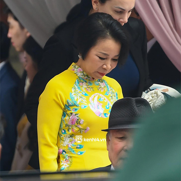 Vợ tỷ phú Phạm Nhật Vượng thần thái sang trọng trong lễ dạm ngõ con trai và Á hậu Phương Nhi - Ảnh 4.