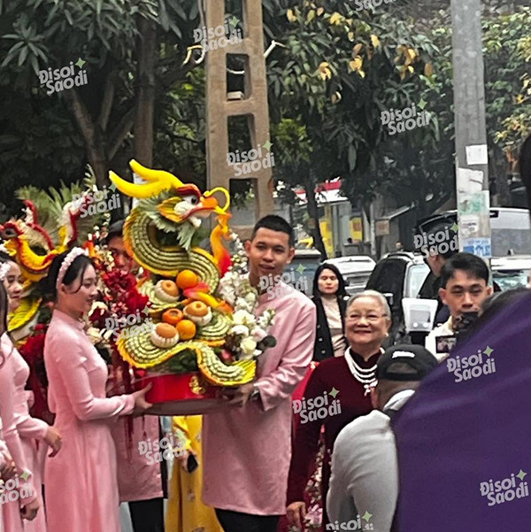 Vợ tỷ phú Phạm Nhật Vượng thần thái sang trọng trong lễ dạm ngõ con trai và Á hậu Phương Nhi - Ảnh 9.