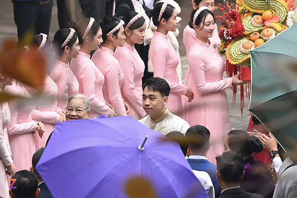 Vợ tỷ phú Phạm Nhật Vượng thần thái sang trọng trong lễ dạm ngõ con trai và Á hậu Phương Nhi - Ảnh 6.