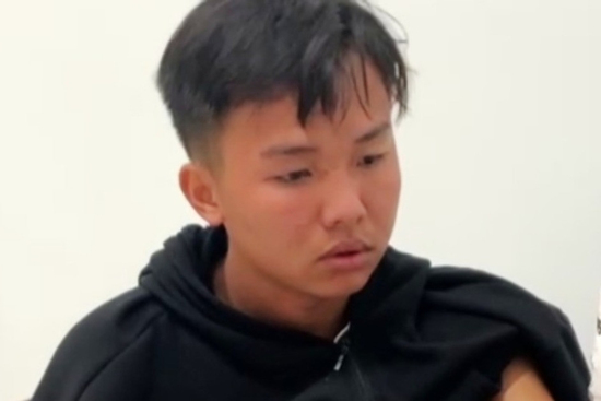 Bắt nghi phạm giết người ở Bến Tre, lên bệnh viện Long An điều trị vết thương