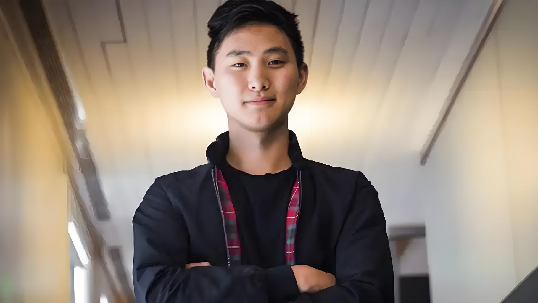 thien tai toan hoc tro thanh ty phu tu than the gioi o tuoi 24.png