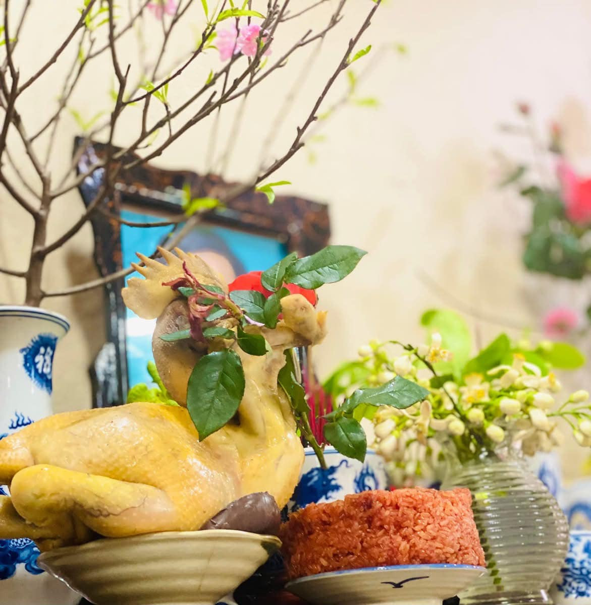 ảnh 2 mẹo luộc gà không bị thâm cổ.jpg