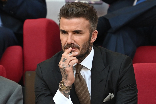 David Beckham phá vỡ sự im lặng sau cái chết của huyền thoại Denis Law