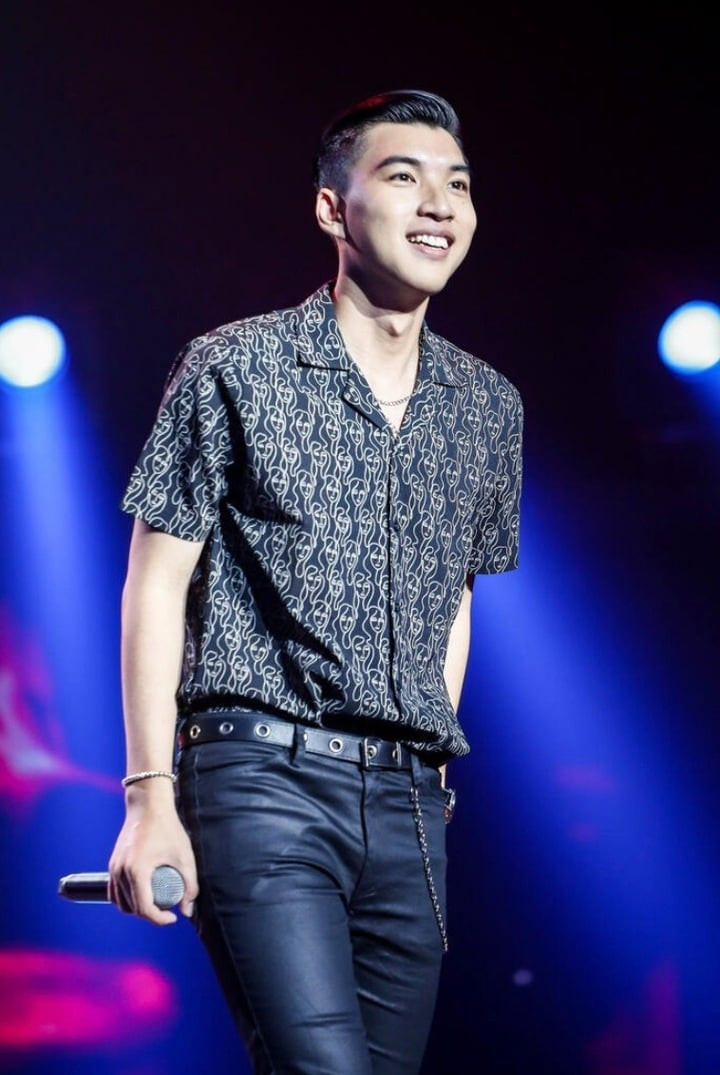 Hieuthuhai bắt đầu được chú ý khi tham gia