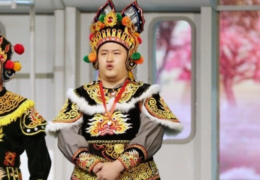 Thiên Lôi nặng cân nhất ở Táo Quân, cao 1,8m với nét diễn hài hước đặc biệt- Ảnh 5.