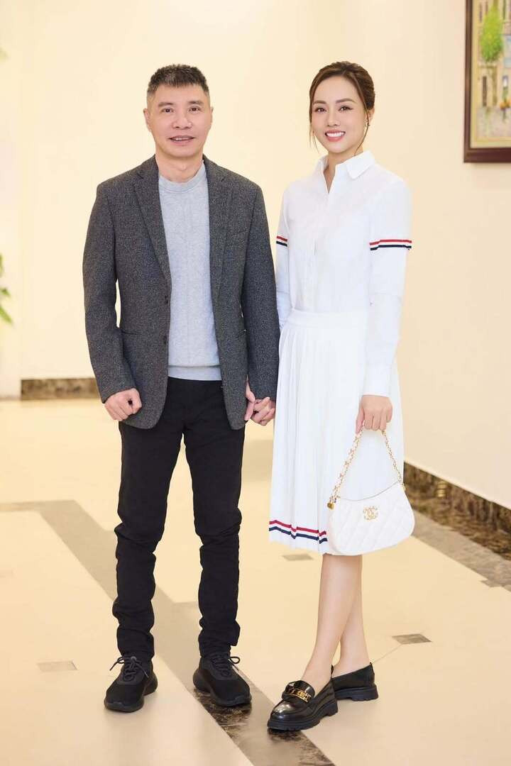 Ngọc Hà, bà xã NSND Công Lý gây chú ý với những chia sẻ về mối quan hệ với gia đình chồng.