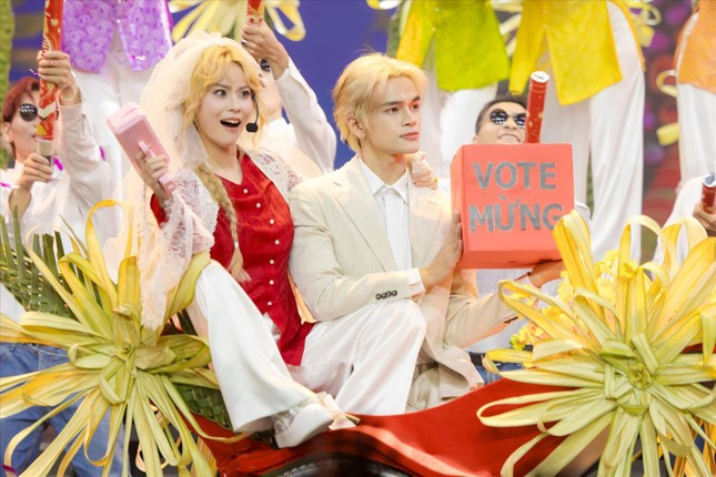 Chị đẹp vượt vũ môn nhờ nhạc của 'các cụ' ảnh 1