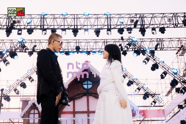 Xứng danh 'nữ hoàng gen Z' của V-pop, tlinh 'càn quét' các bảng xếp hạng, ẵm trọn nhiều giải thưởng âm nhạc ảnh 6