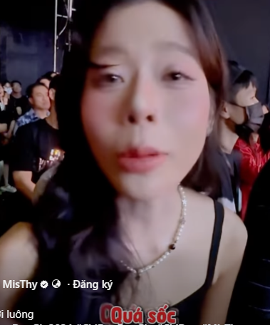 Chứng kiến nụ hôn của MisThy, nữ streamer nổi tiếng