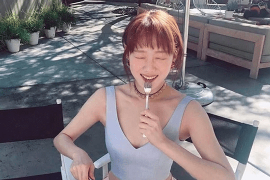 Công chúa Jasmine trong 'Aladdin' Lee Sung Kyung giảm 10kg nhưng 'không giảm ngực' nhờ 5 mẹo đơn giản