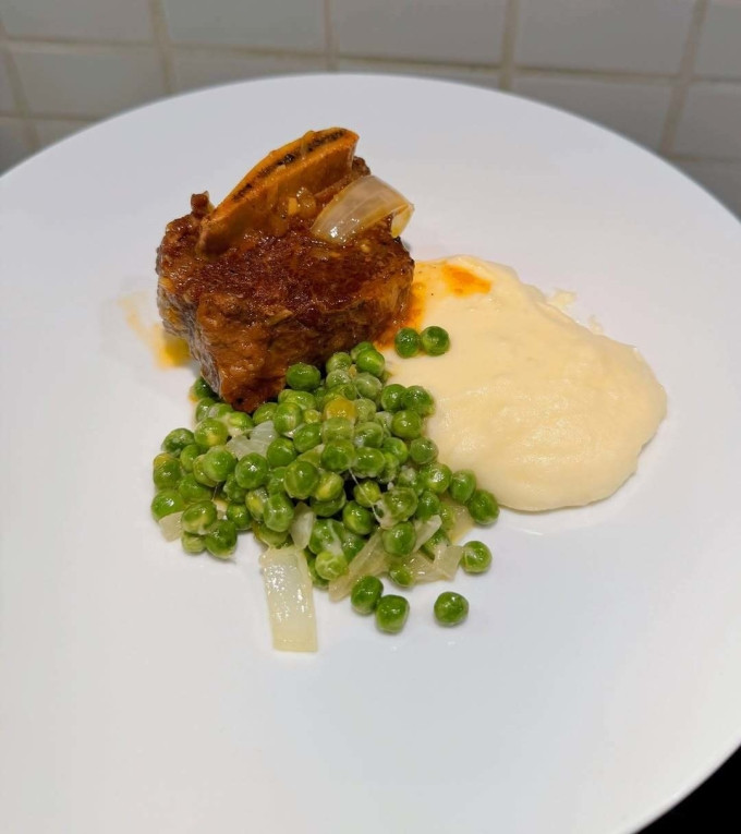 Tăng Thanh Hà dạy con gói bánh chưng đón Tết- Ảnh 10.