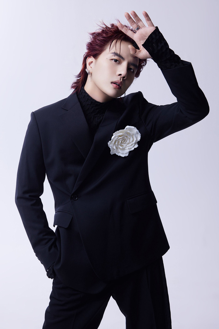 Duy Khánh tiết lộ Tết muốn được ở nhà nghỉ ngơi, dành thời gian cho gia đình và bản thân.