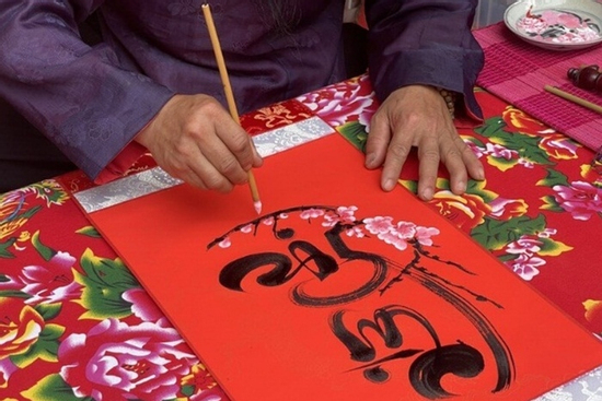 Xin chữ gì đầu năm 2025 để mang lại may mắn, tài lộc