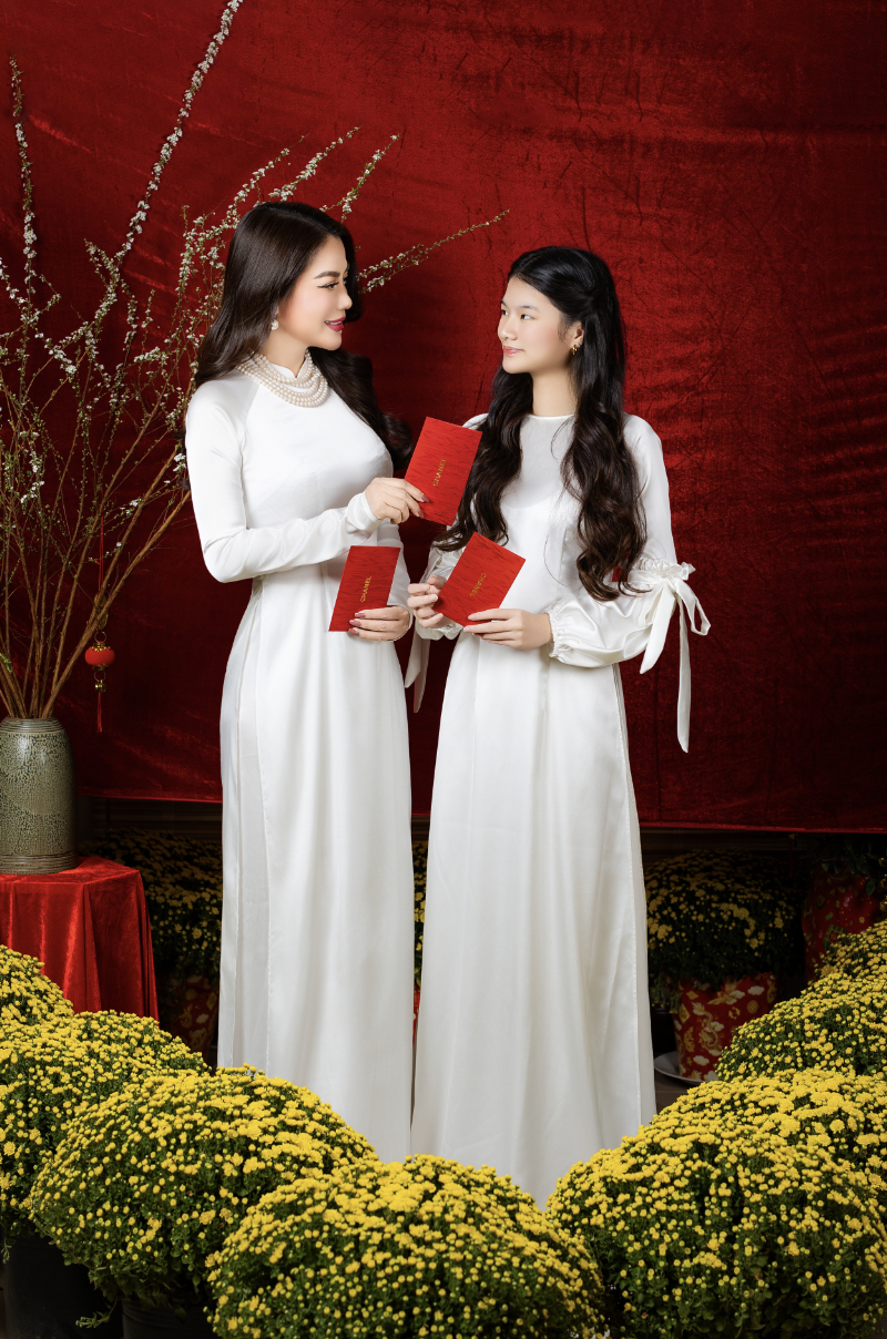 3 thế hệ phụ nữ nhà Trương Ngọc Ánh chung một khung hình- Ảnh 2.