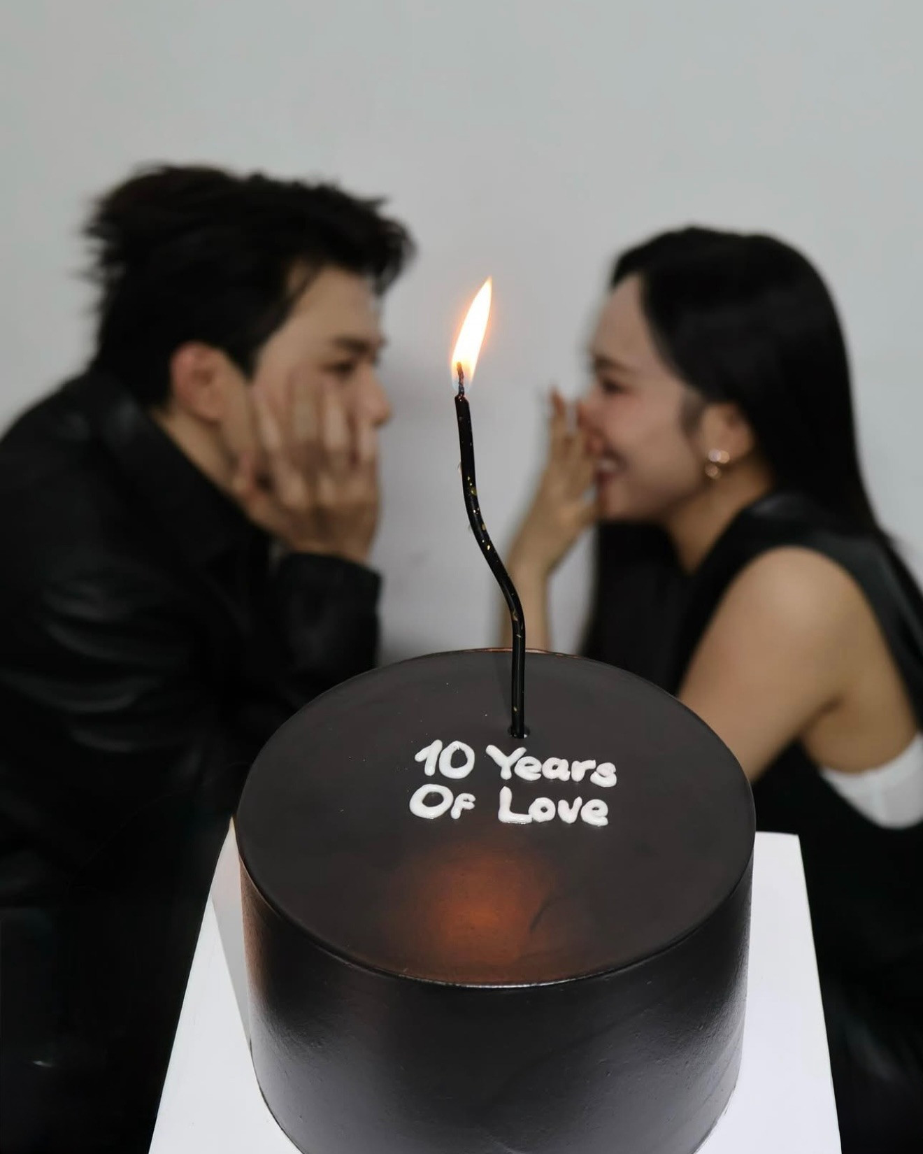 Anh Tú Atus và Diệu Nhi kỷ niệm 10 năm yêu nhau