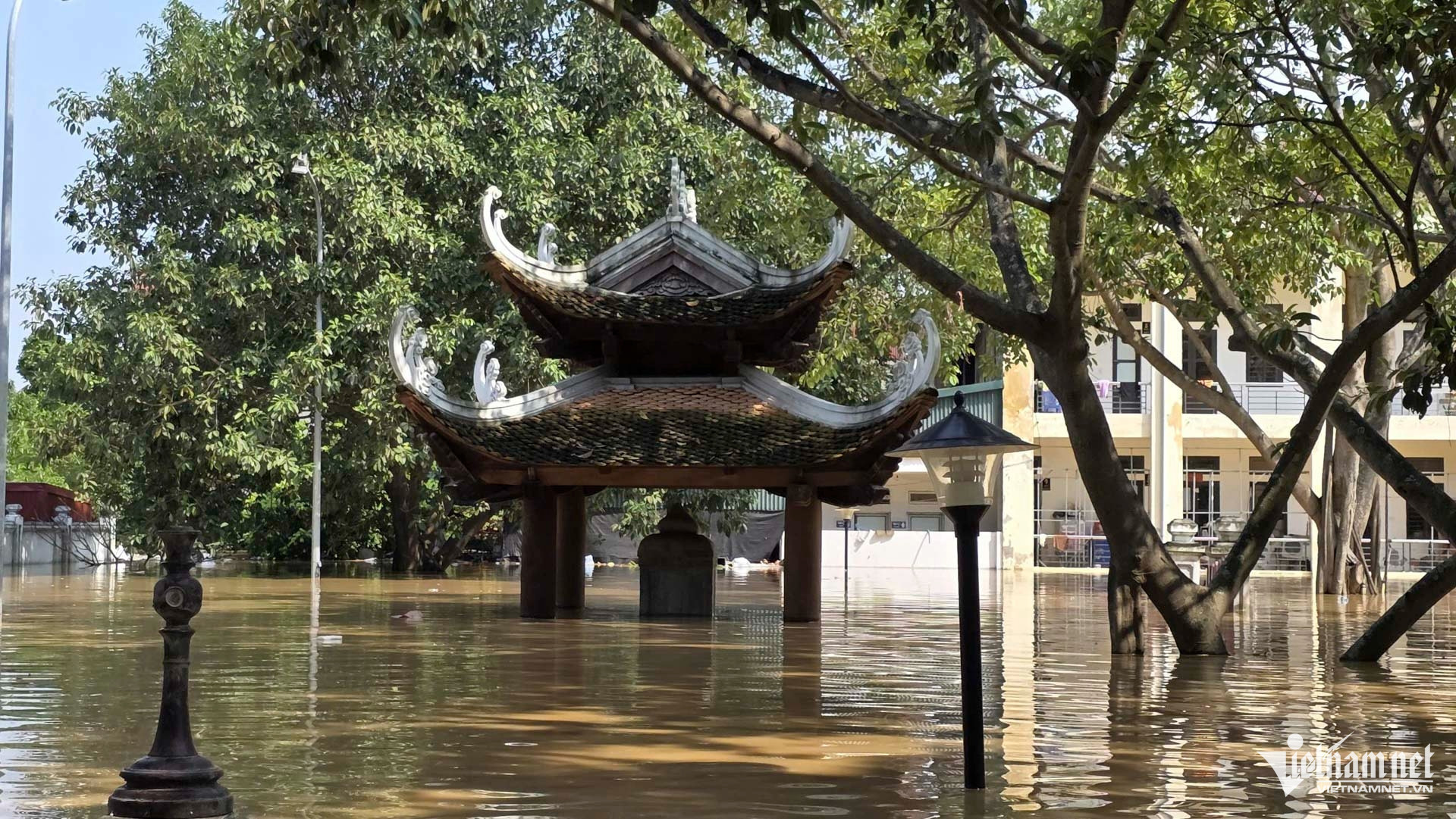 W-ngập làng thổ hà_10.JPG.jpg