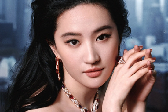 Video Lưu Diệc Phi khi mới chào đời 'gây sốt' khắp cõi mạng