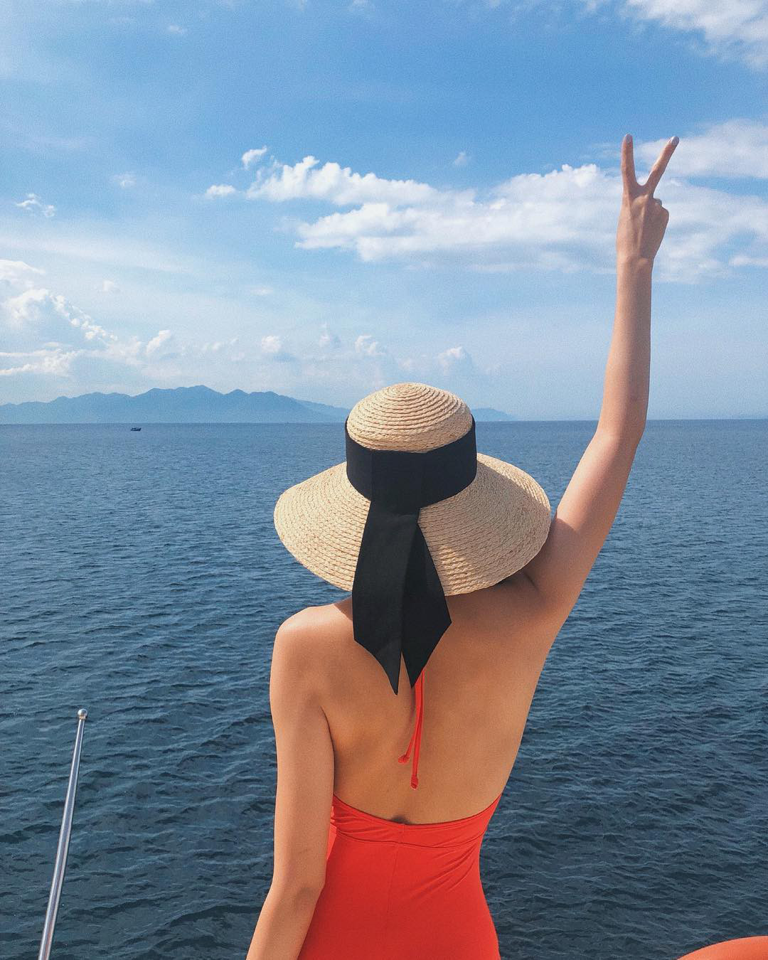 Dâu hào môn Tăng Thanh Hà hiếm hoi hở bạo trở lại đường đua Vbiz