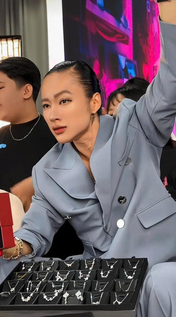 Diện mạo khó hiểu của Angela Phương Trinh cố gồng tỏ ra nam tính