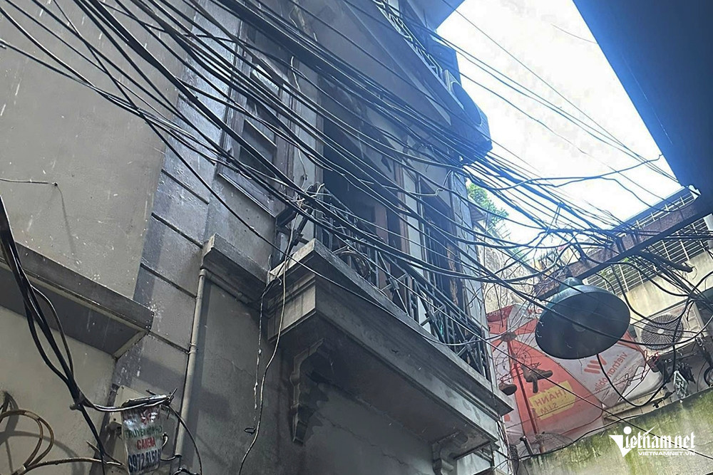 W-tải xuống.jpeg