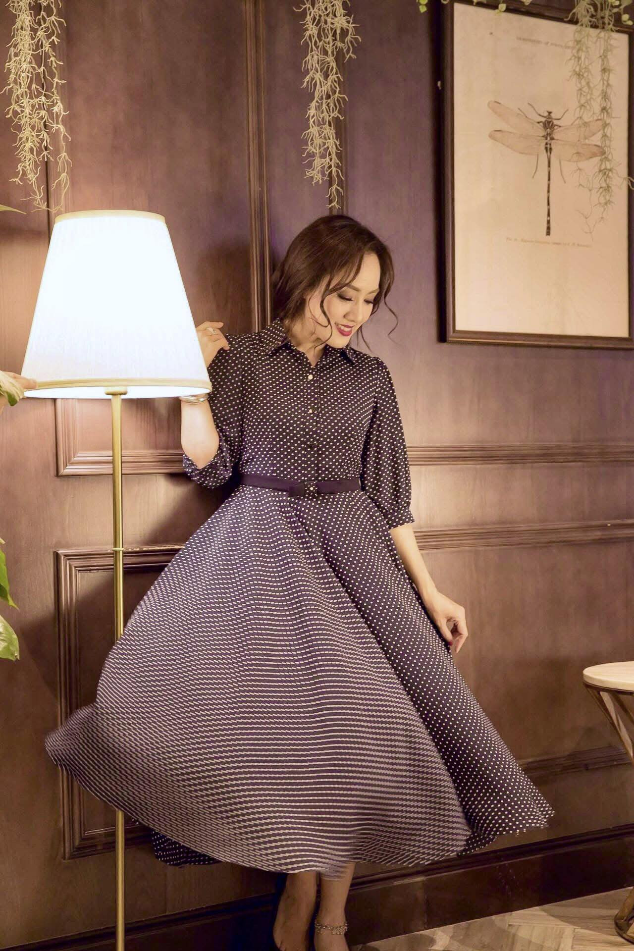 Nhan sắc BTV Hoài Anh 'thăng hạng' trong mắt khán giả nhờ cách mix đồ đúng tính cách - Ảnh 7.