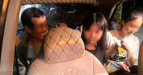 Cô gái trẻ bỏ nhà đi nhiều ngày cùng nam thanh niên lạ mặt
