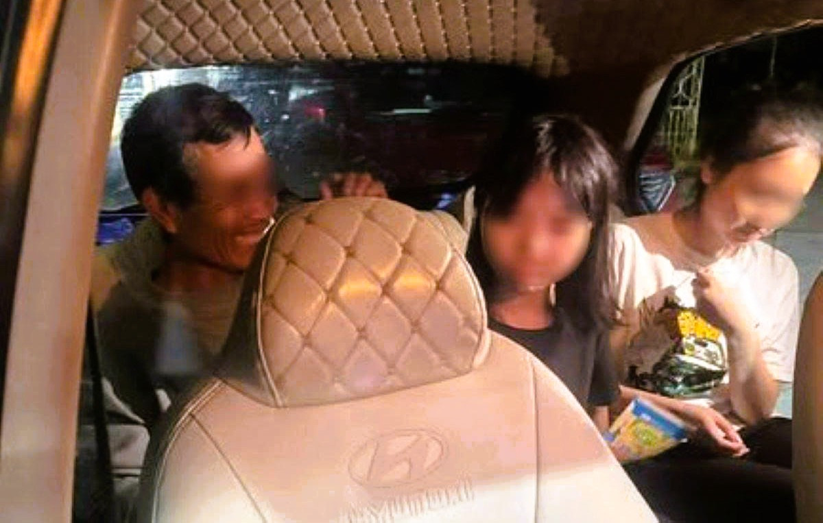 Tìm thấy bé gái 12 tuổi bỏ nhà đi nhiều ngày cùng nam thanh niên lạ mặt - Ảnh 1.