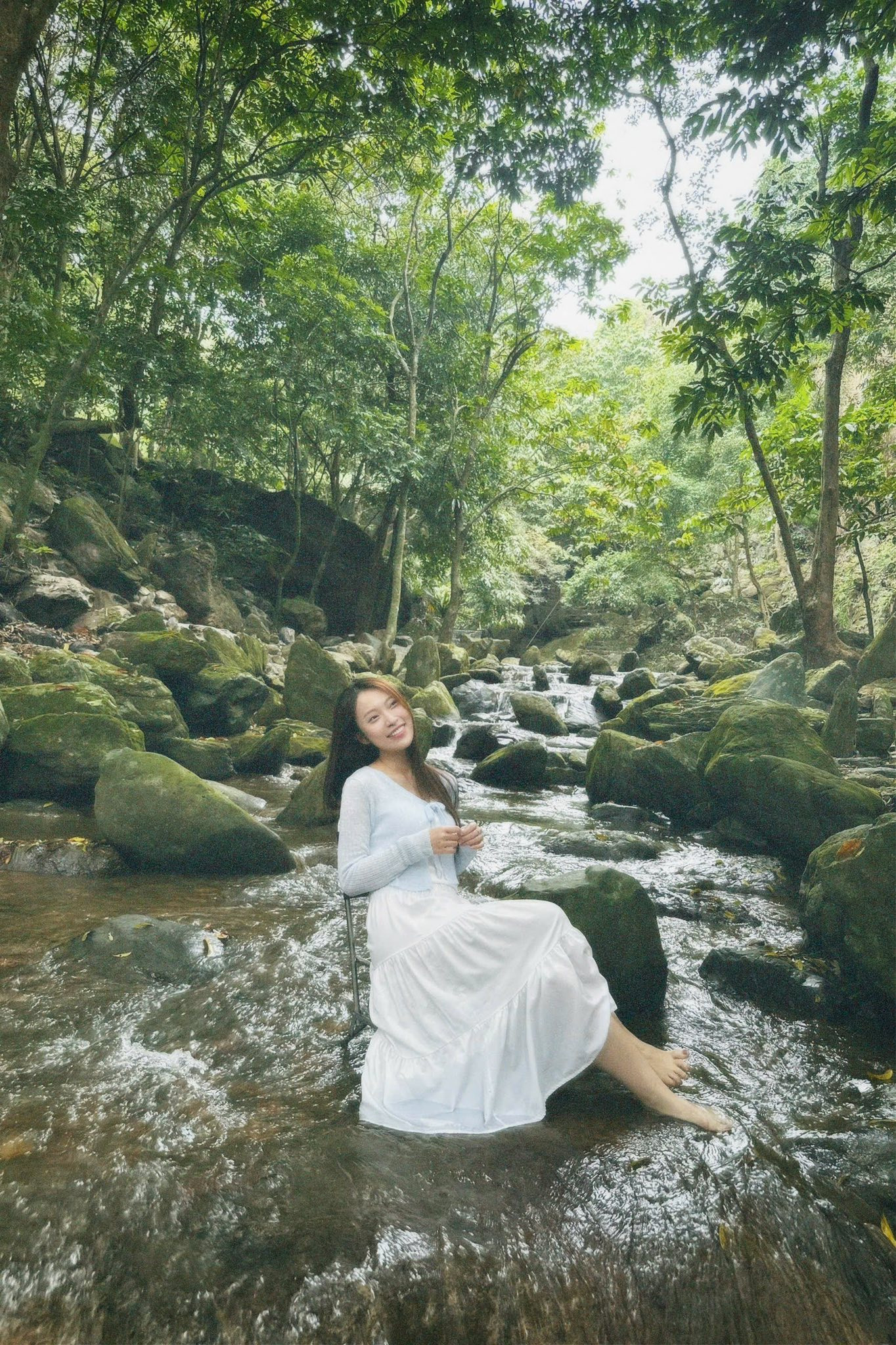 Khánh Vy 'Đường lên đỉnh Olympia' mix đồ xuống phố mùa thu đa phong cách - Ảnh 3.