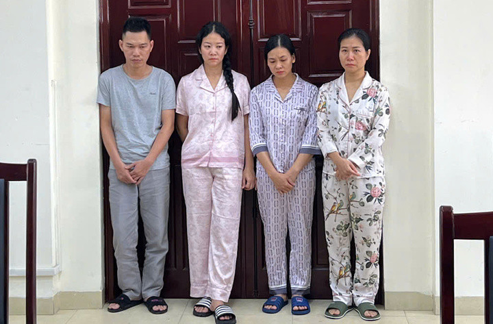 4 bị can bị khởi tố.