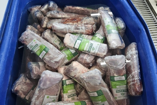 Bơm tinh chất biến thịt trâu thành thịt bò Wagyu bán 600 nghìn đồng/kg