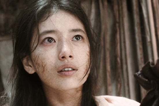 Mặt đầy sẹo vẫn đẹp phong thần chỉ có duy nhất mỹ nhân này: Visual tỷ người có một, đến chết vẫn chưa hết mê