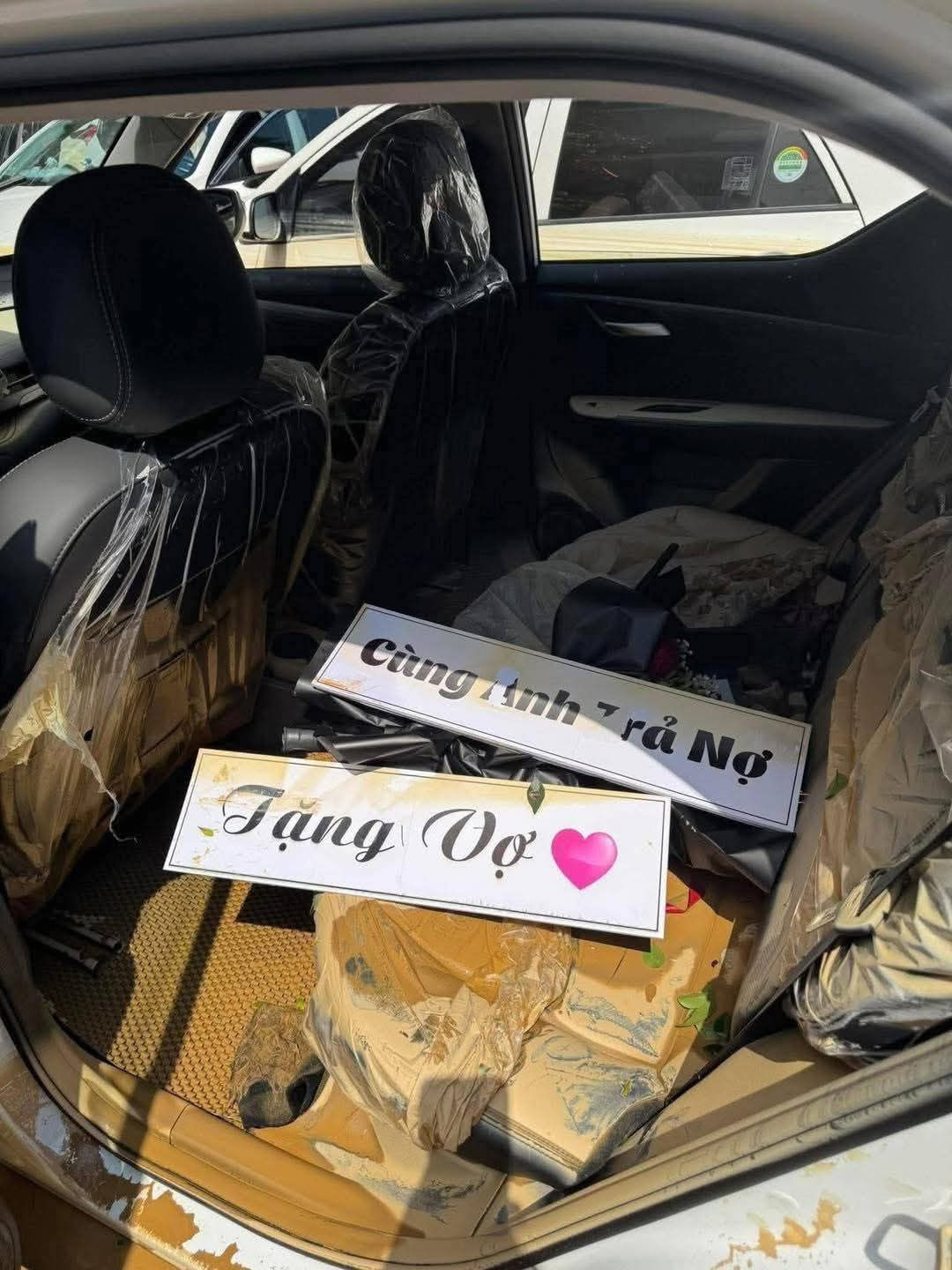 cung anh tra no.jpeg