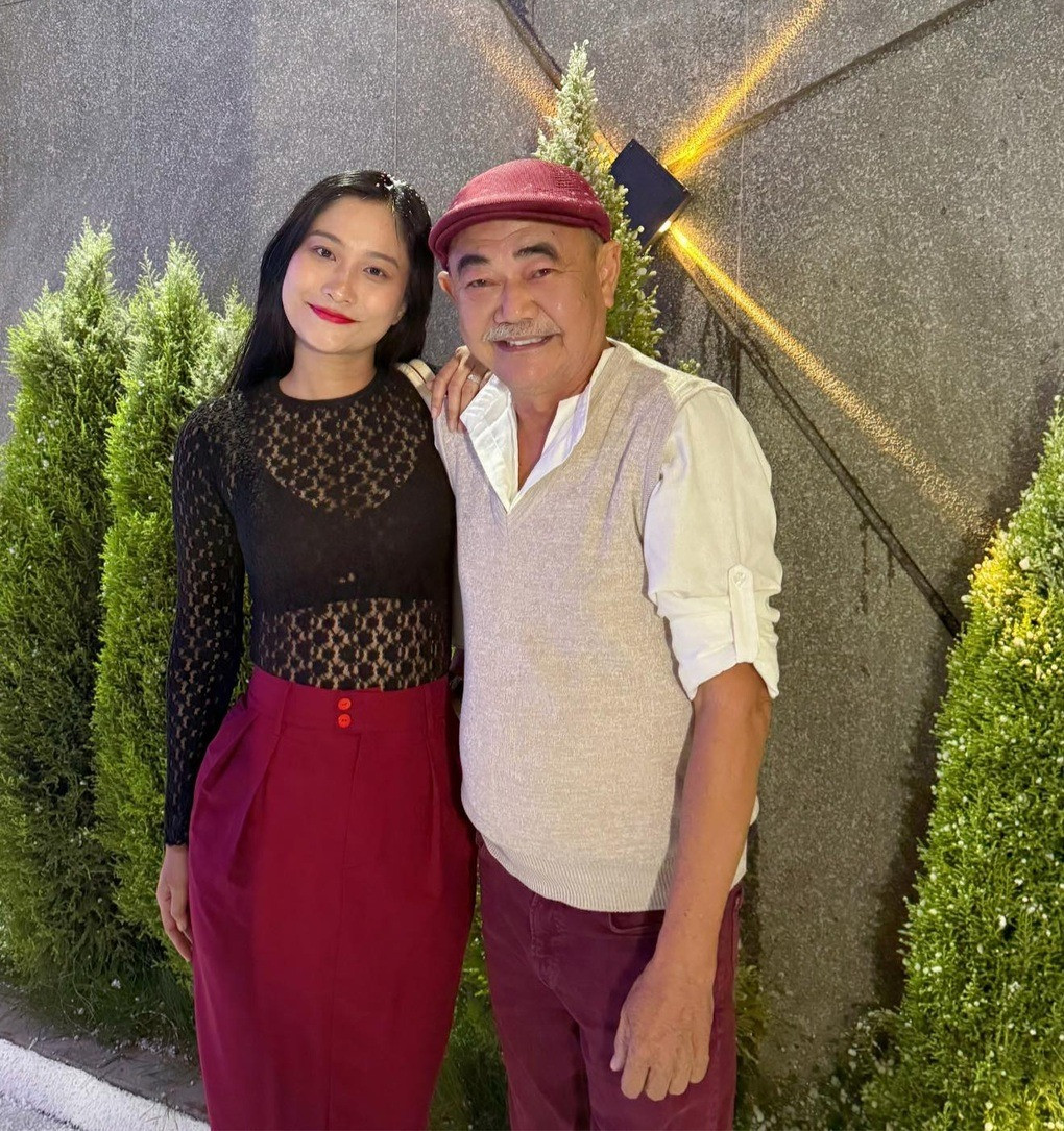 NSND Việt Anh xác nhận kết hôn với bạn gái kém 36 tuổi