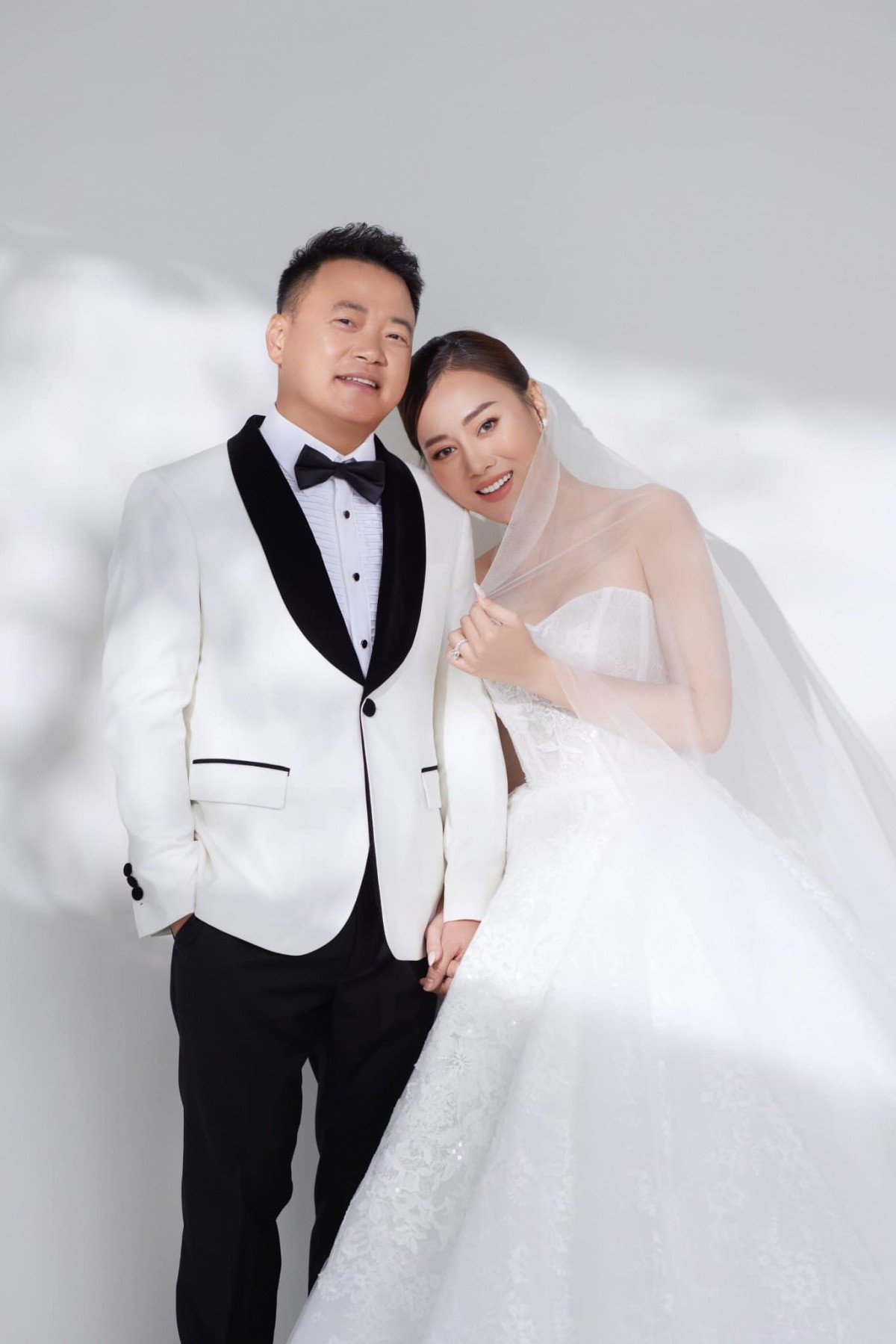 Phương Oanh đóng vai trò gì trong hoạt động kinh doanh của Shark Bình