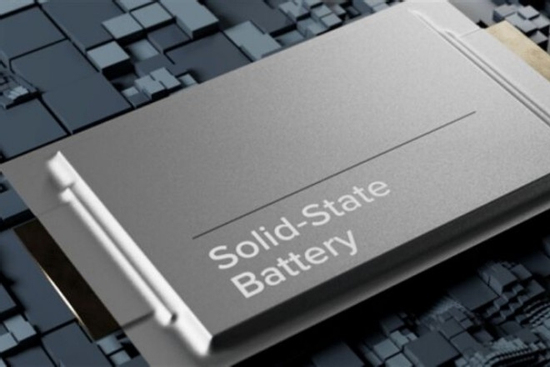 CATL bác bỏ tin đồn sản xuất hàng loạt pin thể rắn cho xe điện chạy 2.000 km