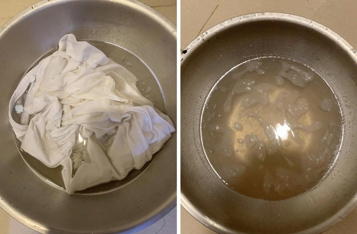 Ngâm áo trong 2 lít nước 50-70°C có hòa một viên tẩy lồng giặt (trái) và nước bẩn sau khi ngâm áo. (Ảnh: Chuyên gia cung cấp)
