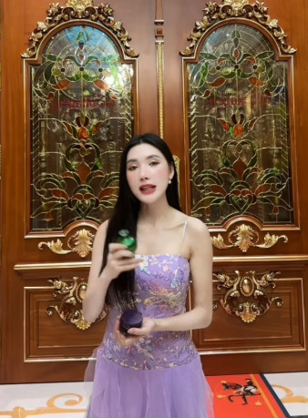 Động thái lạ của Ngân Collagen sau khi Ngân 98 bị bắt vì buôn hàng giả