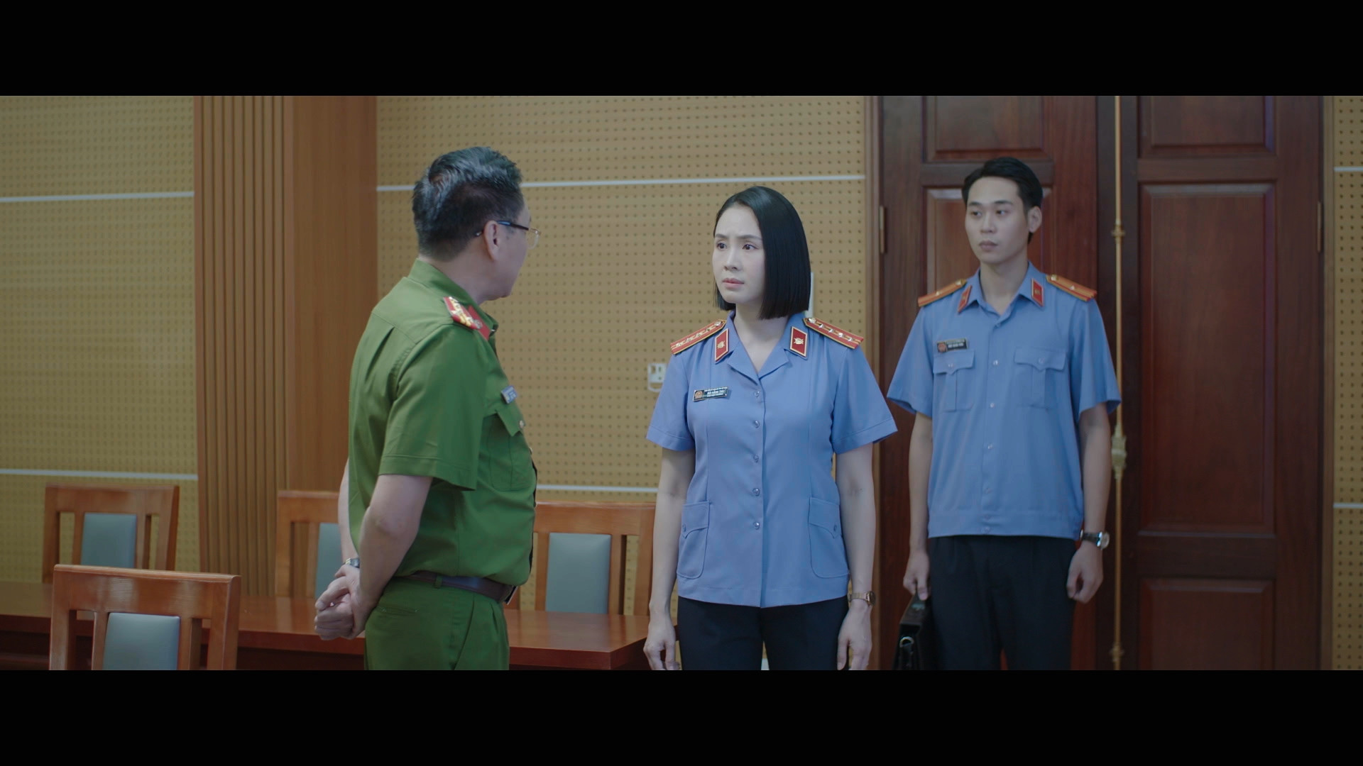 Hồng Diễm lần đầu đóng phim chính luận hé lộ mối quan hệ với Mạnh Trường