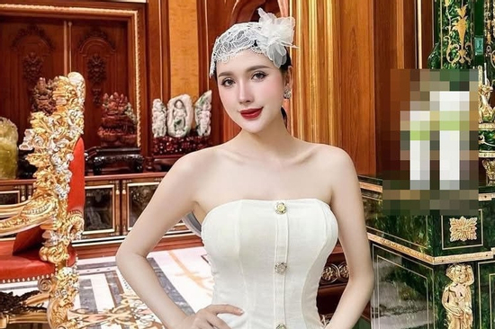 Ngân Collagen liên tục có động thái gây chú ý giữa ồn ào bị cả MXH gọi tên