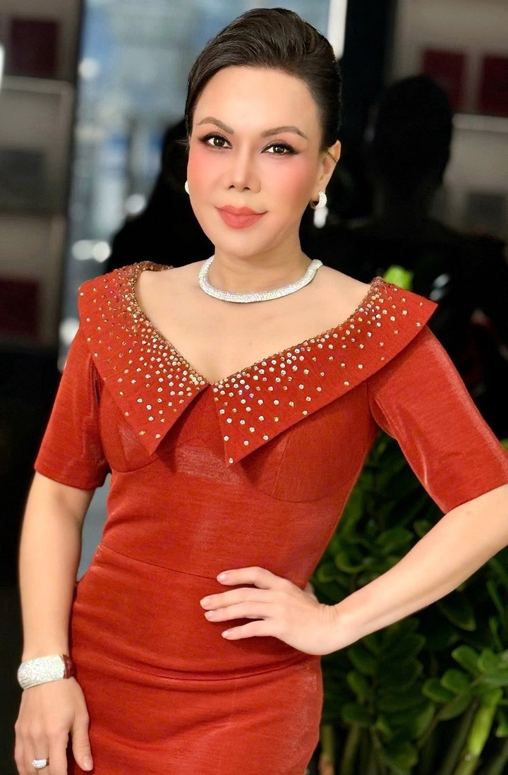 Việt Hương là một trong số nữ danh hài giàu nhất showbiz Việt.