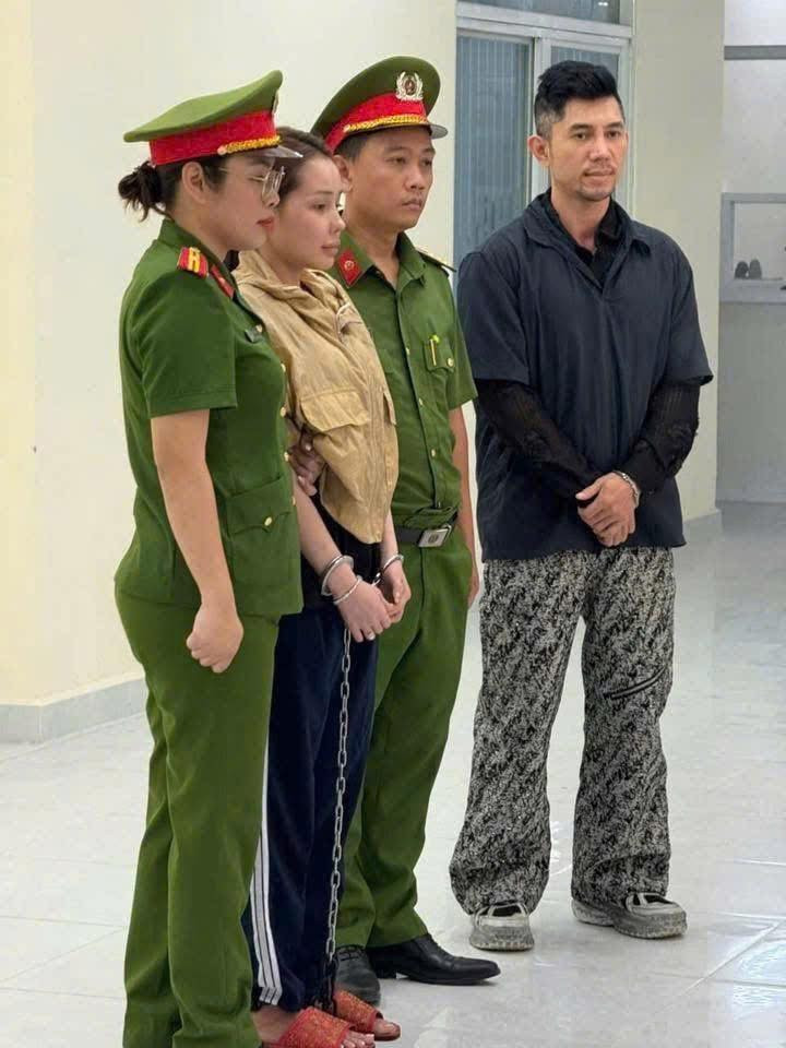 Lương Bằng Quang khóc lóc giữa đêm đọc thư tay của Ngân 98 trước khi bị bắt giam