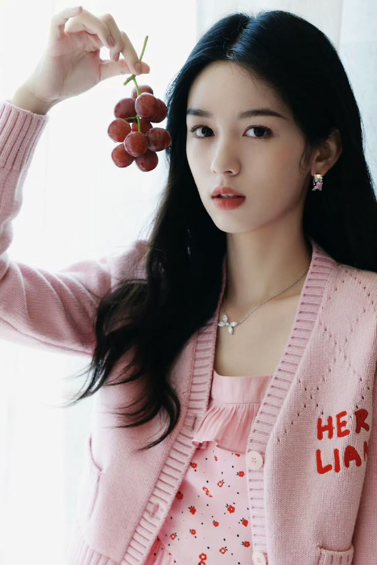 Sau hôm nay, thứ Sáu 17/10/2025, cao nhân chỉ lối, 3 con giáp một bước đổi đời, tiền bạc 'thu về như nước', công việc thăng tiến không ai bằng - Ảnh 3