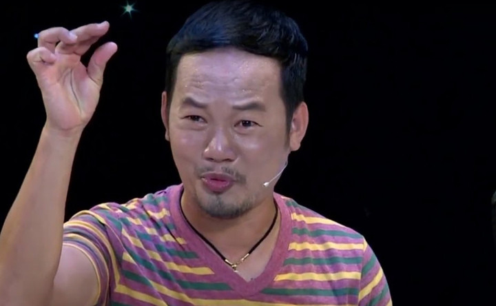 Long đẹp trai là danh hài nổi tiếng của sân khấu phía Nam.