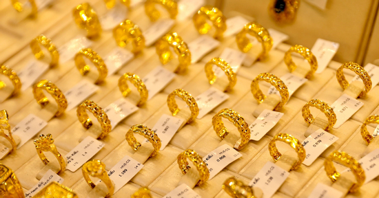 Giá vàng thế giới giảm rất mạnh: Đảo chiều xu hướng tăng?